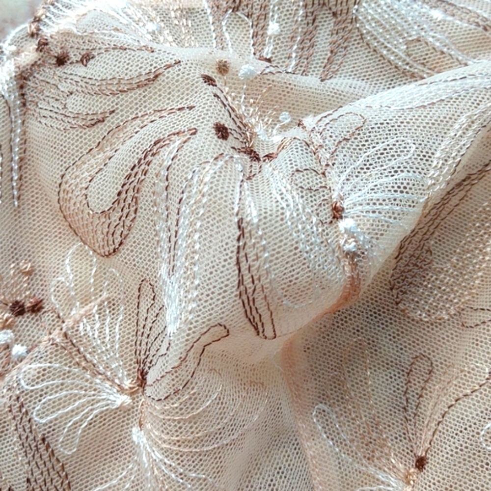 N 42C FELINA DESIGNER Sheer Floral Embroidery Underwire Bra NWT